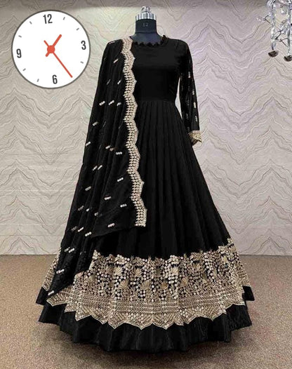 Neck BellBottom Border Flower Embroidery Maxi With Emb Dupatta 3Pcs